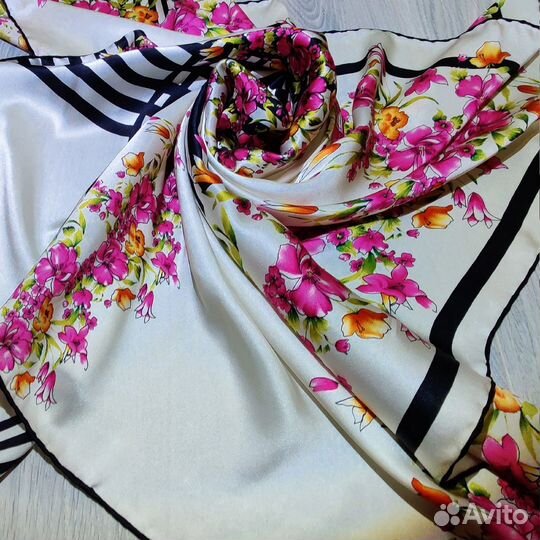 Платок шелковый белый цветы шелк Турция
