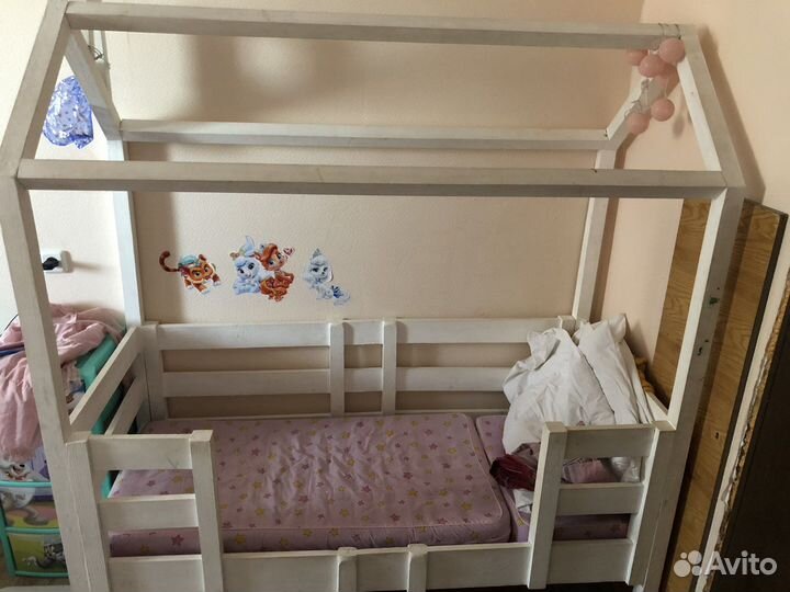 Кровать-домик