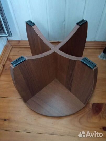 Подставка для цветов напольная