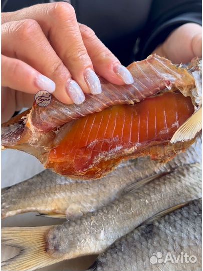 Вобла вяленая с икрой