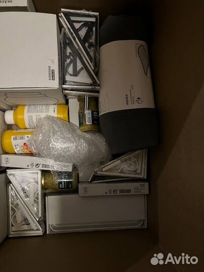 Коробка икеи (плелы, одеяла, свет, крепления и тд)