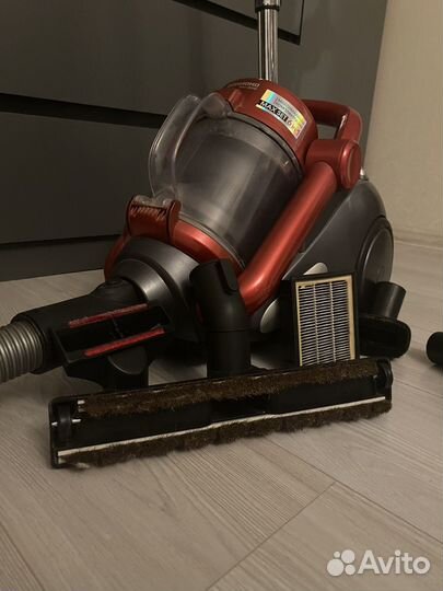 Пылесос Redmond