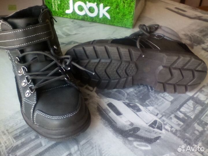 Ботинки типа кроссовых для мальчика