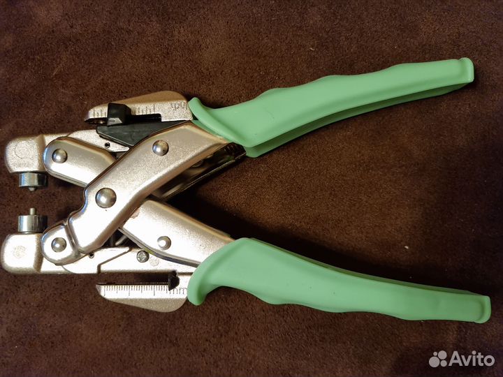 Установщик люверсов