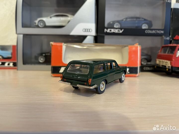Модель Волга газ 2402 а 13 без ми СССР 1/43