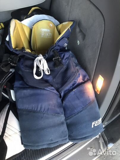 Детская хоккейная форма на мальчика 10 лет