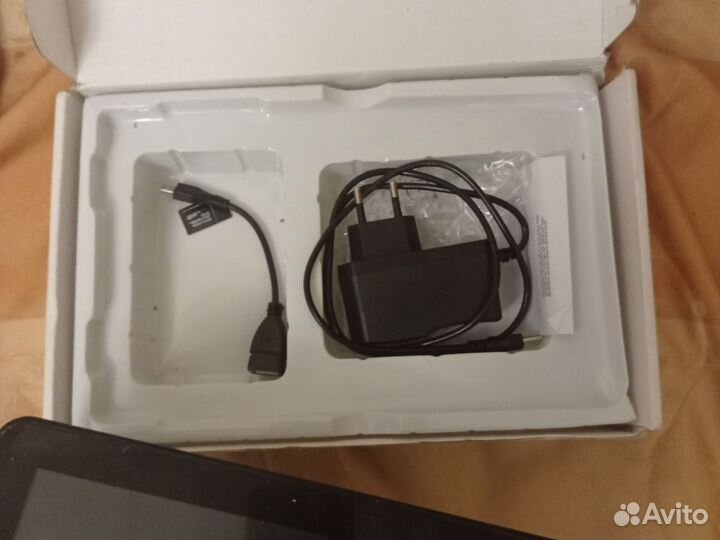 Планшет Samsung Galaxy Note 10.1 (GT-N8000)