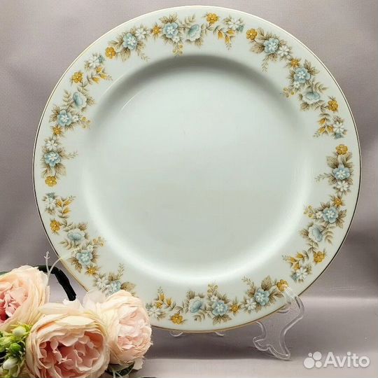 Фарфоровое блюдо Япония