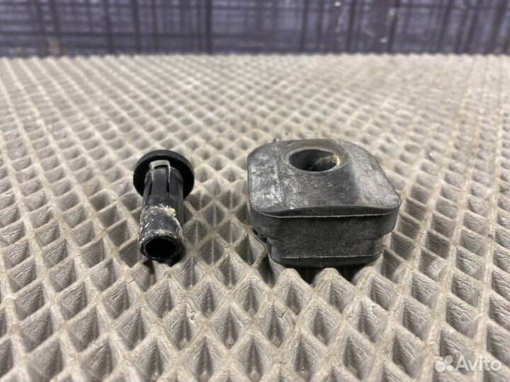 Подушка радиатора Audi Allroad C5 BES 2003