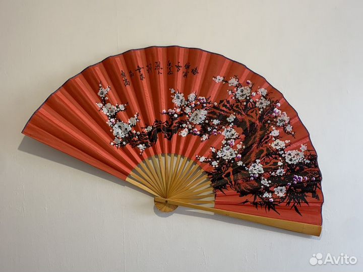 Веер складной на стену