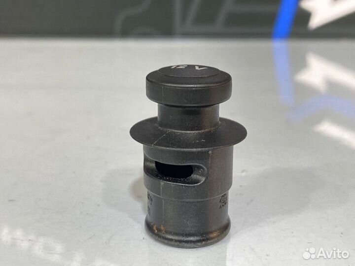 Заглушка Volkswagen Touareg 7L AXQ/4 2006