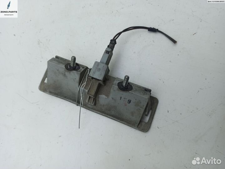 Кнопка открывания багажника 64192822 на Opel Vectra C