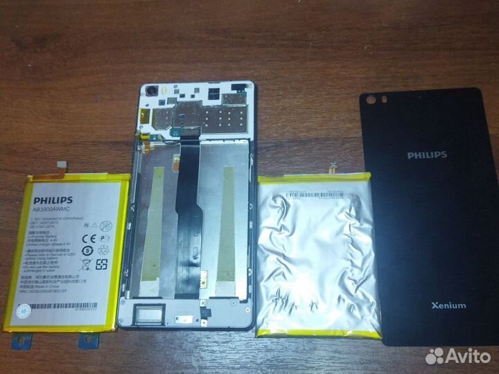 Philips Xenium X818, 3/32 ГБ