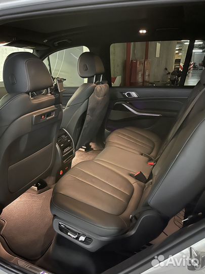 BMW X7 3 AT, 2021, 14 700 км