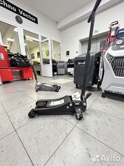 Домкрат подкатной для шиномонтажа сивик дп-3000