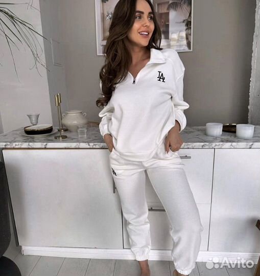 Футболка женская