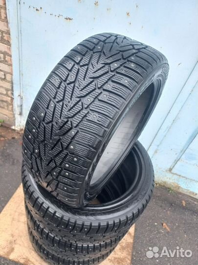 Nokian Tyres Hakkapeliitta 7 SUV 245/45 R19
