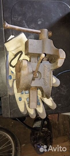 Тиски слесарные бу СССР