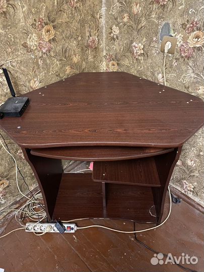 Компьютерный стол бу бесплатно