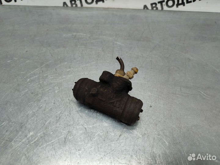 Тормозной цилиндр Toyota Sprinter E100 1991 г.в