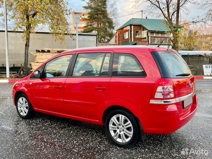 Opel Zafira 1.8 МТ, 2012, 125 000 км