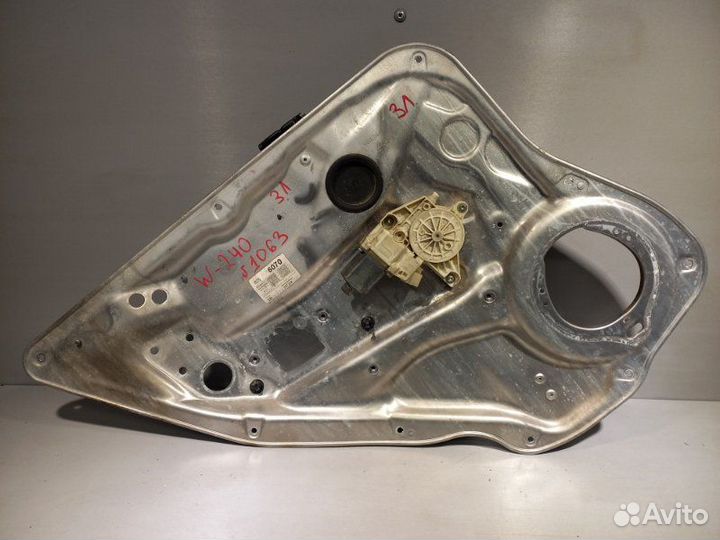 Стеклоподъемник задний левый Mercedes Benz C-Class