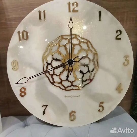 Настенные часы в арабском стиле