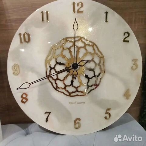 Настенные часы в арабском стиле