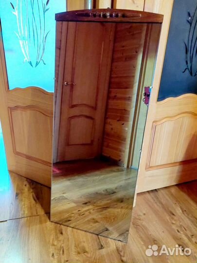 Зеркало напольное