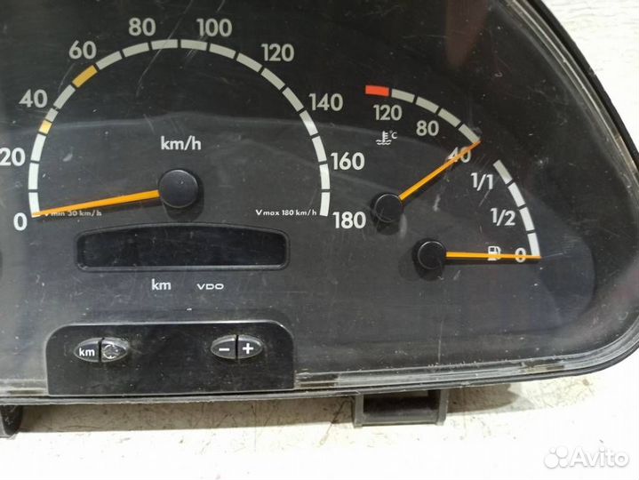 Панель приборов A0004466921