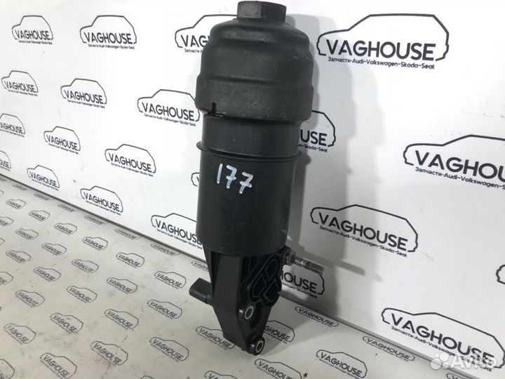 Корпус масляного фильтра Audi A5 8T 3.2 cala 2008