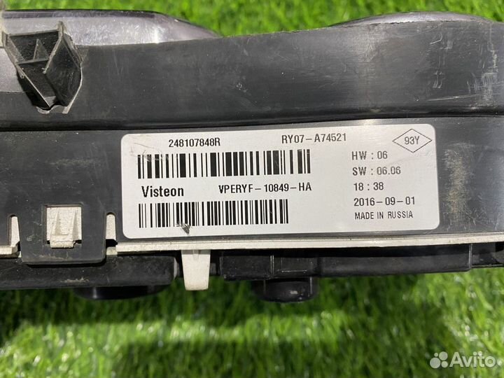 Панель приборов Renault Sandero 2