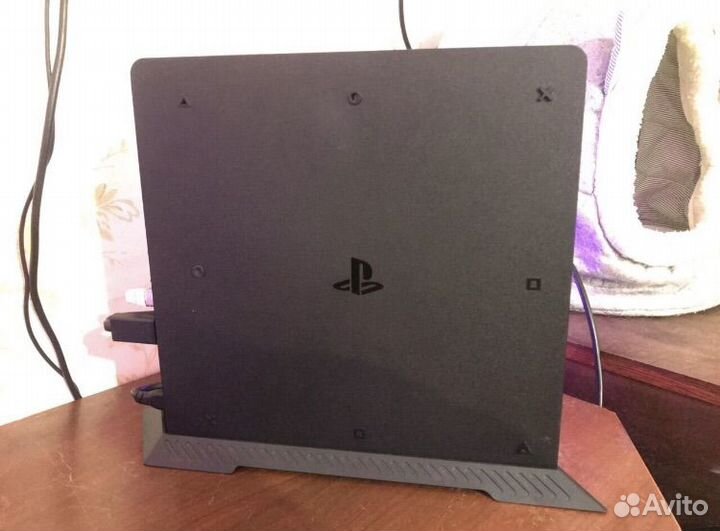 Sony PS4 slim