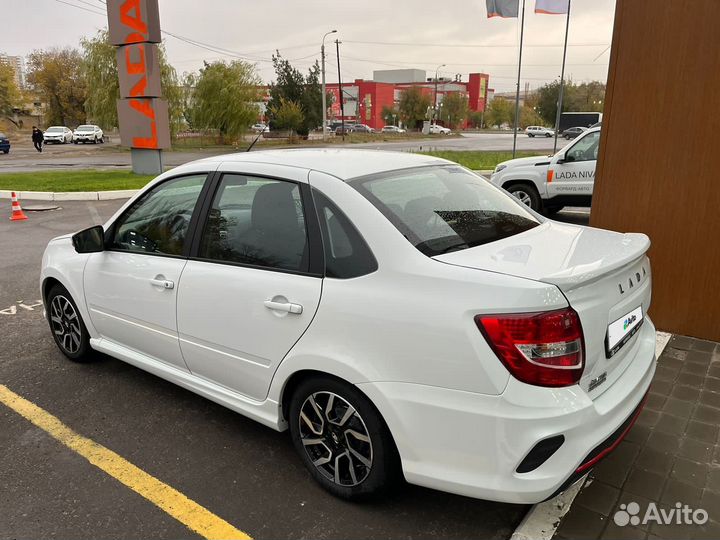 LADA Granta 1.6 МТ, 2023, 10 км