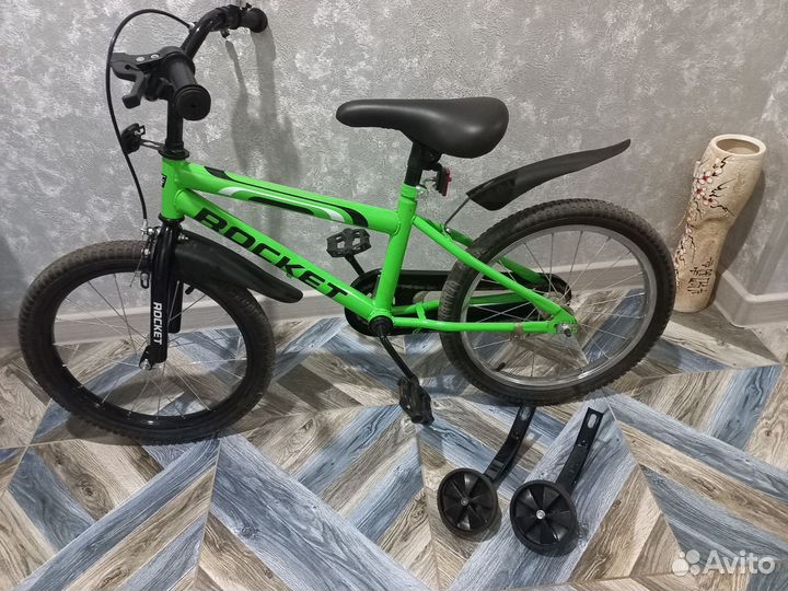 Велосипед 6-8 лет с доп.колёсиками