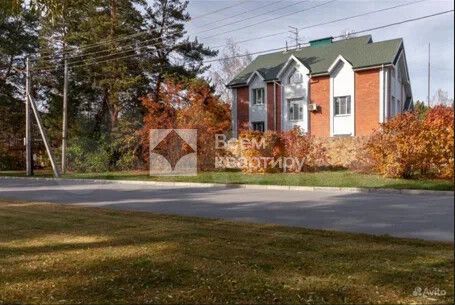 Дом 405 м² на участке 16 сот.