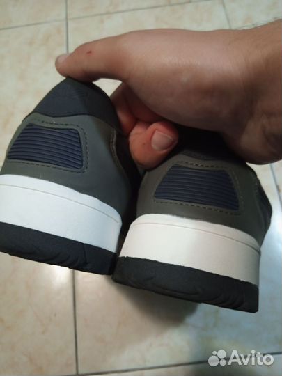 Кроссовки мужские 44 размер новые