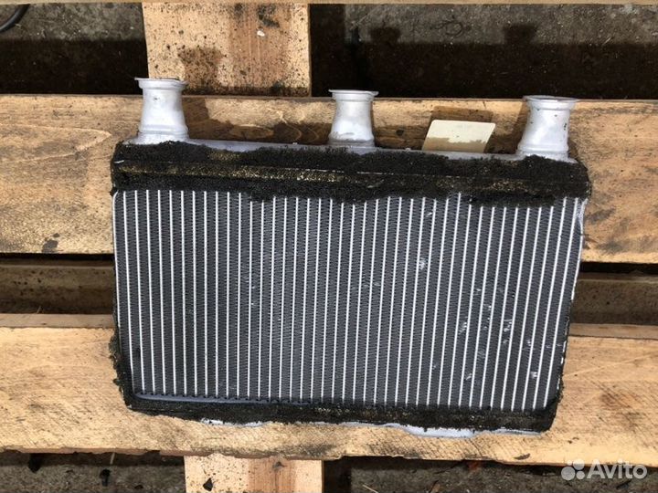 Радиатор печки передний Bmw 5 E60 N52B30 2005