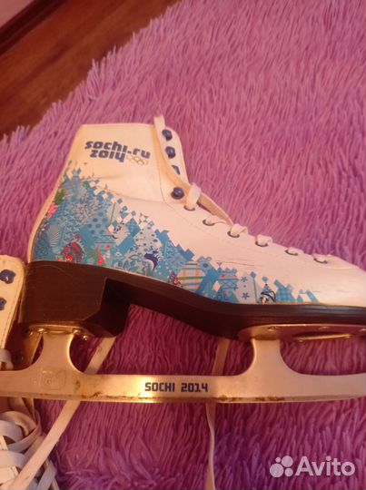 Фигурные коньки р. 38