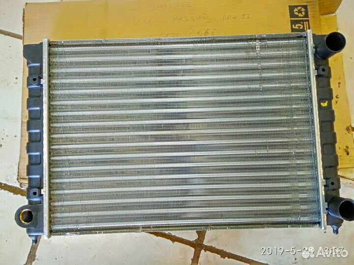 Радиатор охлаждения 1,6-1,8 volkswagen passat 3