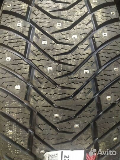 Yokohama IceGuard Stud IG65 235/55 R19