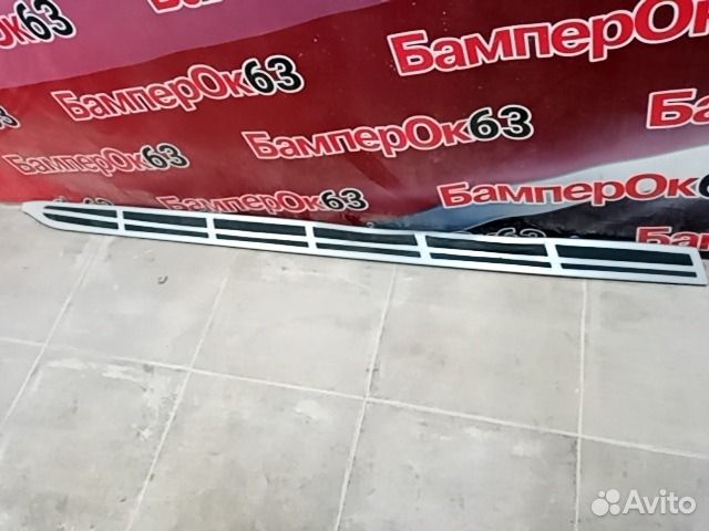 Накладка на подножку BMW X7 G07 2018 левая (б/у)