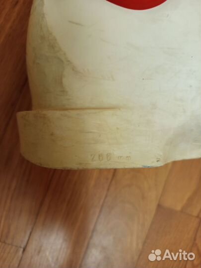 Горнолыжные ботинки atomic