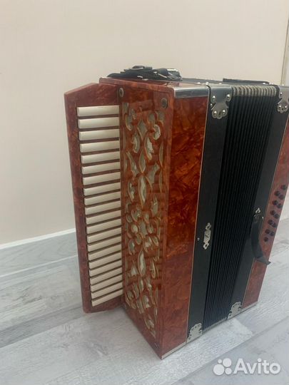 Гармонь осетинская