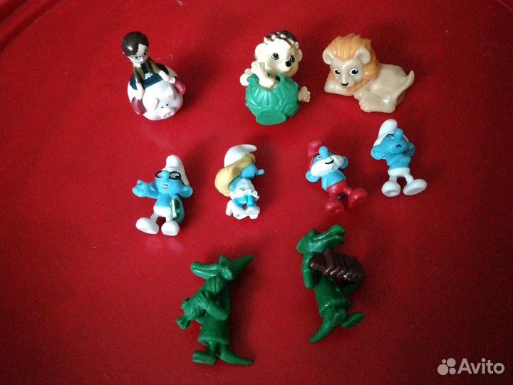 Смурфики и др из киндеров