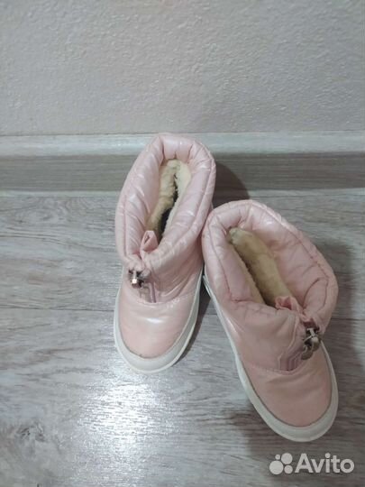 Сапожки для девочки