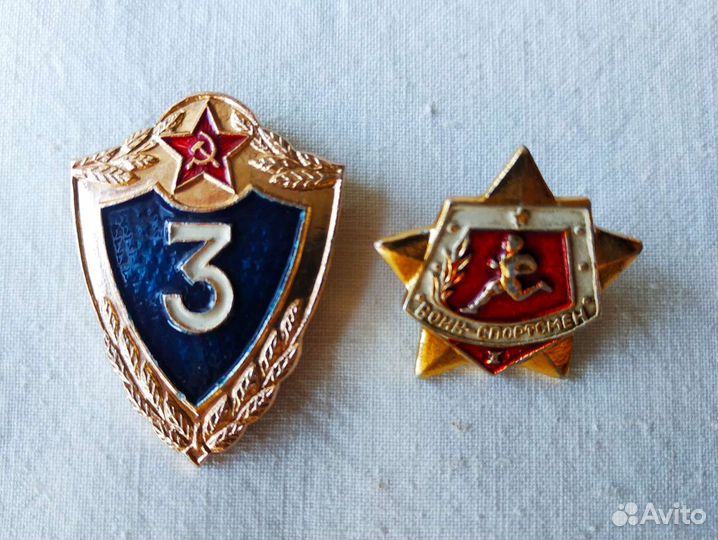Советские значки и жетоны в ассортименте