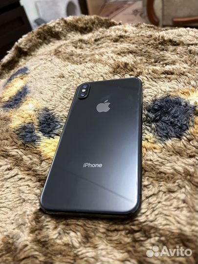 iPhone X, 256 ГБ