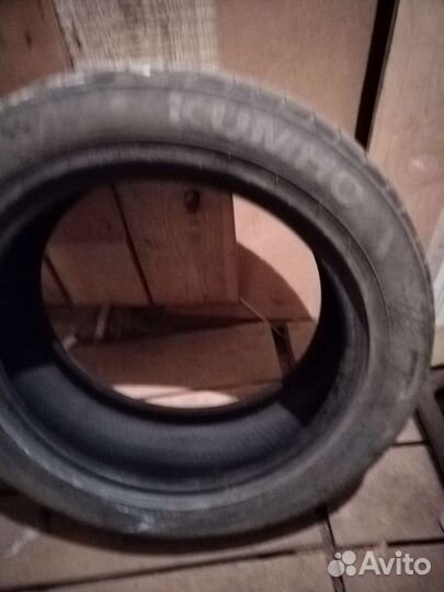 Kumho Ecsta HS51 215/55 R17