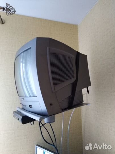 Кронштейн для телевизора на стену